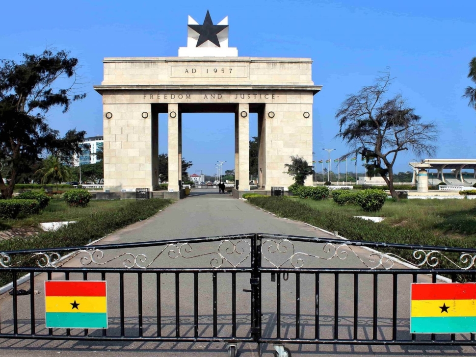 black-star-gate-scaled